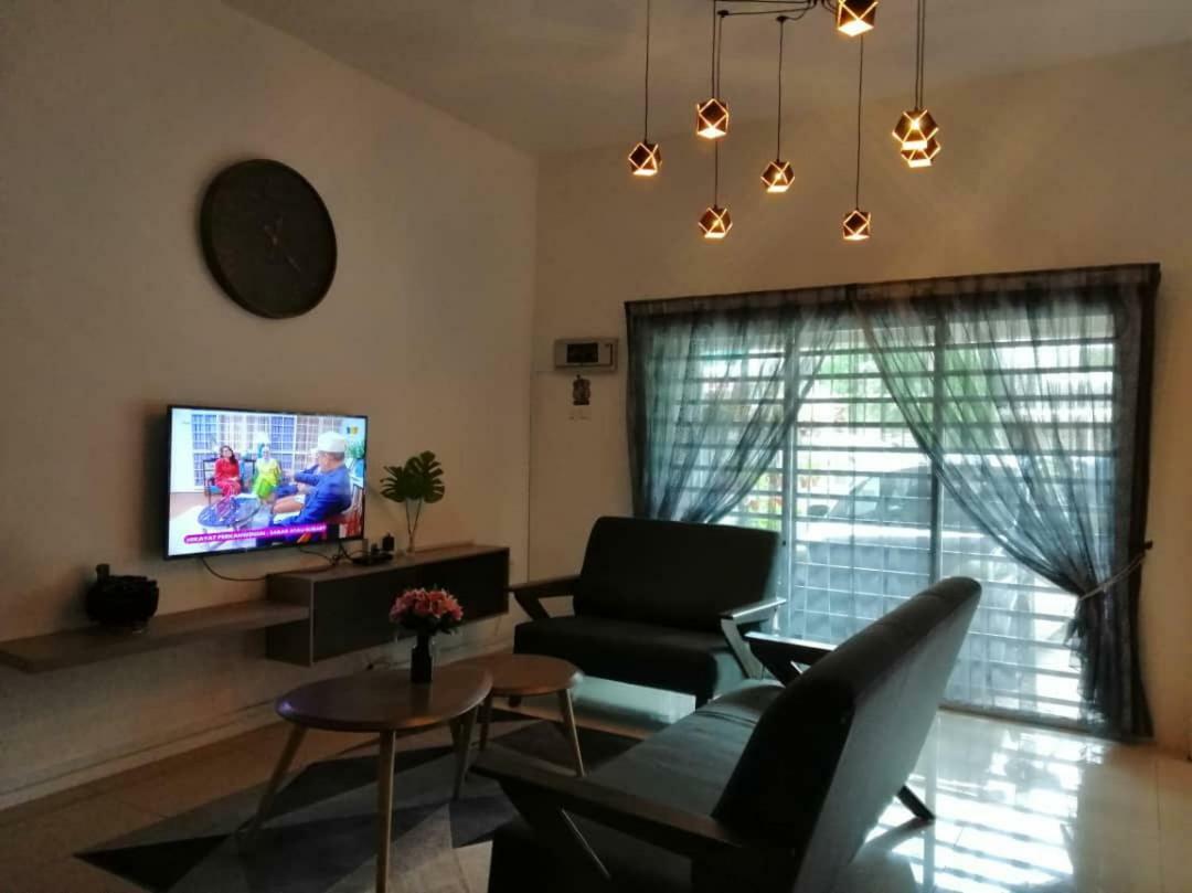 Alyaleesya Homestay Teres Brinchang Exterior photo